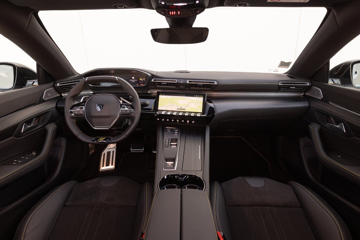 Prueba Peugeot 508 PSE: deportividad híbrida a la francesa