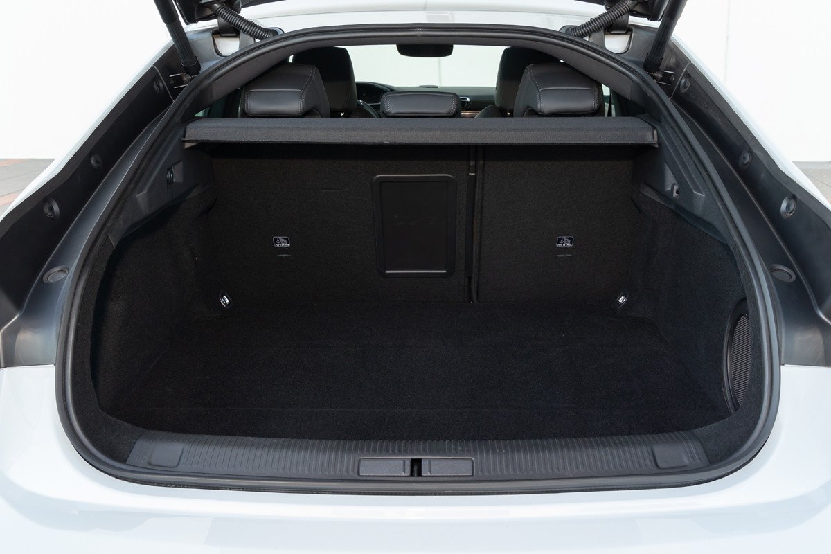 Prueba Peugeot 508 PSE: deportividad híbrida a la francesa
