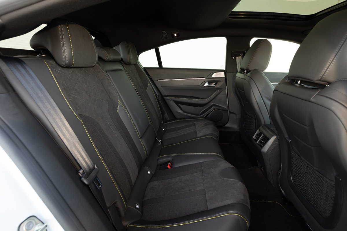 Prueba Peugeot 508 PSE: deportividad híbrida a la francesa