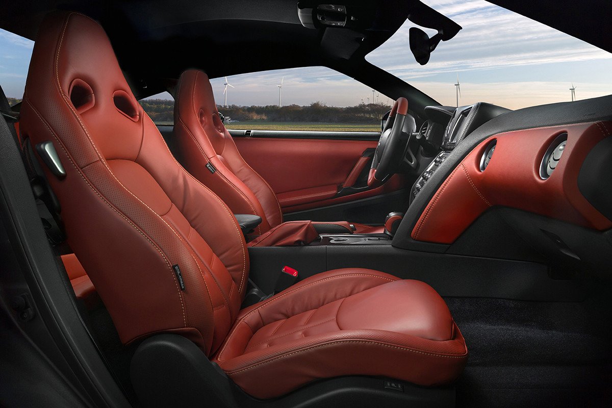 Prueba de la gama deportiva Nissan Nismo