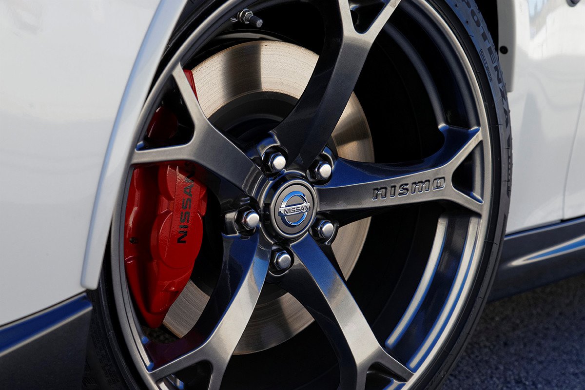 Prueba de la gama deportiva Nissan Nismo
