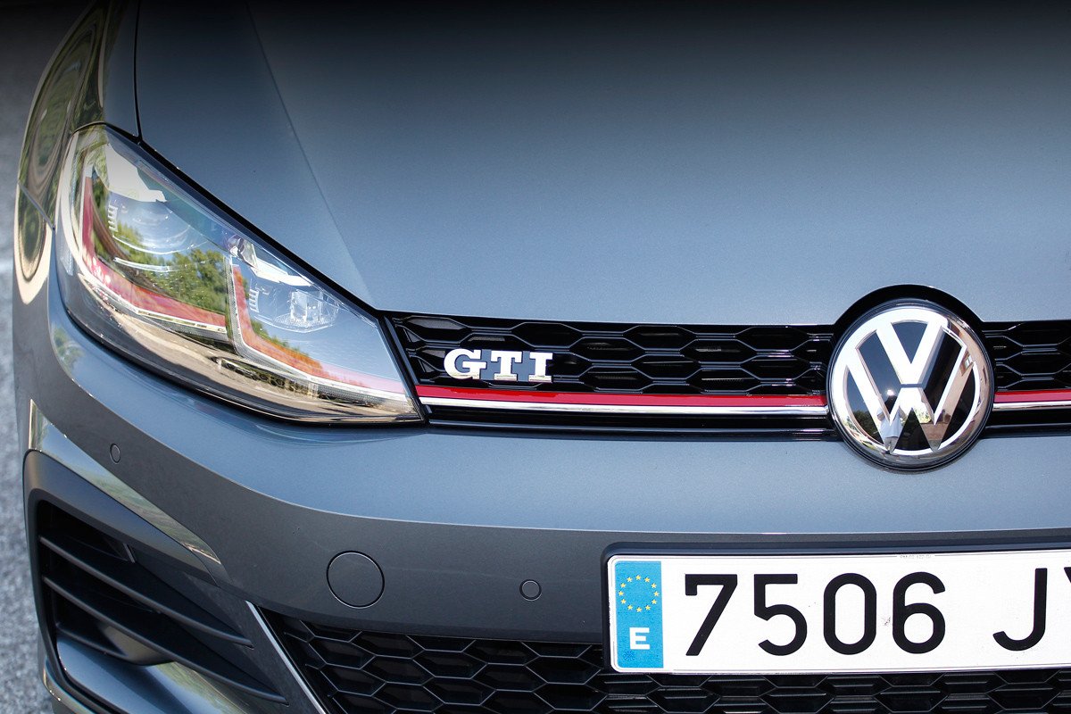 Comparativa: Volkswagen Golf GTI vs Mini Countryman Cooper S