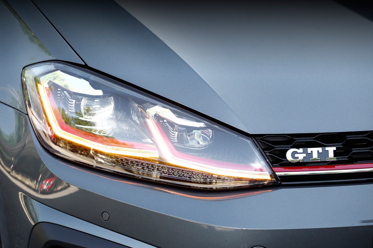Comparativa: Volkswagen Golf GTI vs Mini Countryman Cooper S