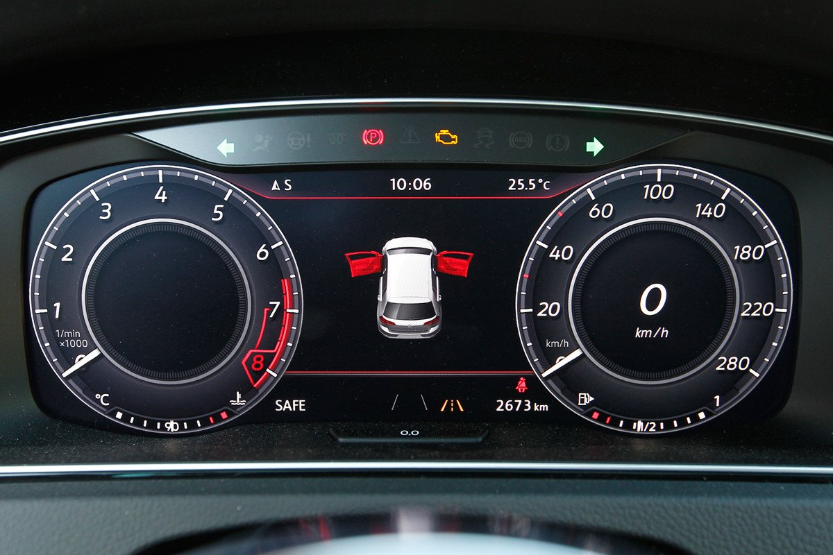 Comparativa: Volkswagen Golf GTI vs Mini Countryman Cooper S