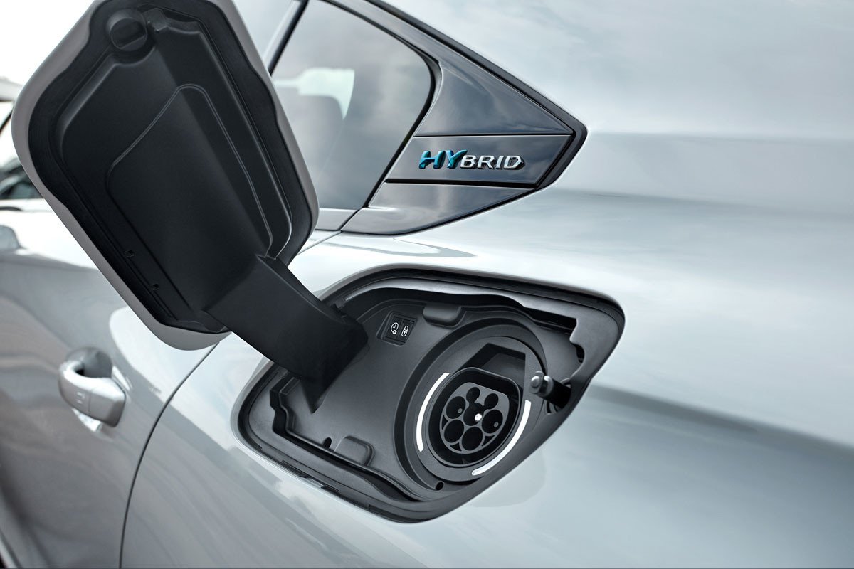 Ofensiva Peugeot híbrida enchufable: 508, 508 SW y 3008 Hybrid