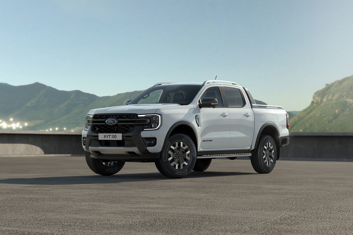 El Ford Ranger se vuelve híbrido enchufable, aunque no llegará hasta 2025