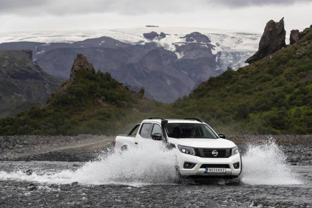 Nissan actualiza el Navara OFF-ROADER AT32: su pick-up más extremo