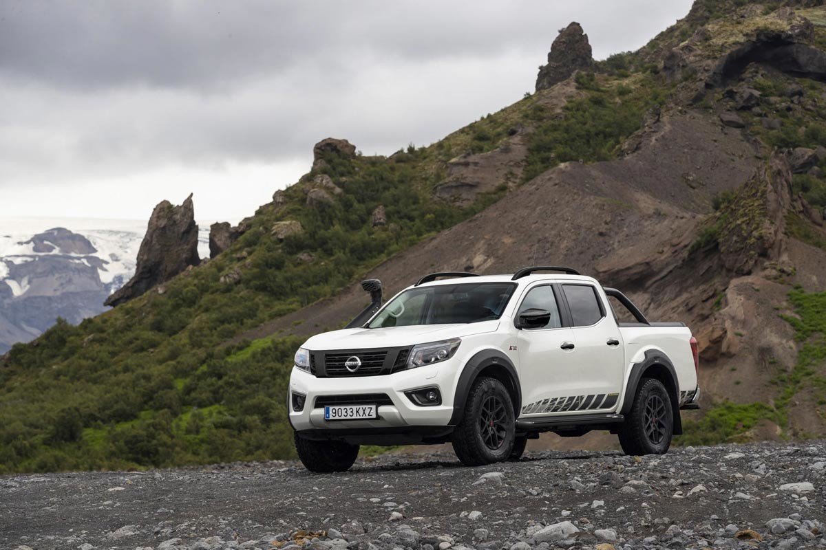 Nissan actualiza el Navara OFF-ROADER AT32: su pick-up más extremo