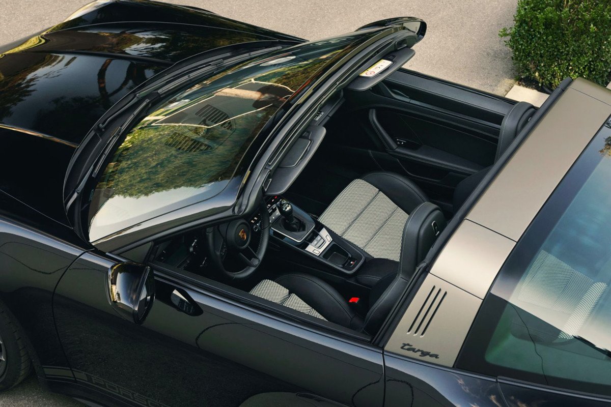 El centro Porsche Design celebra su 50 aniversario creando un 911 muy especial