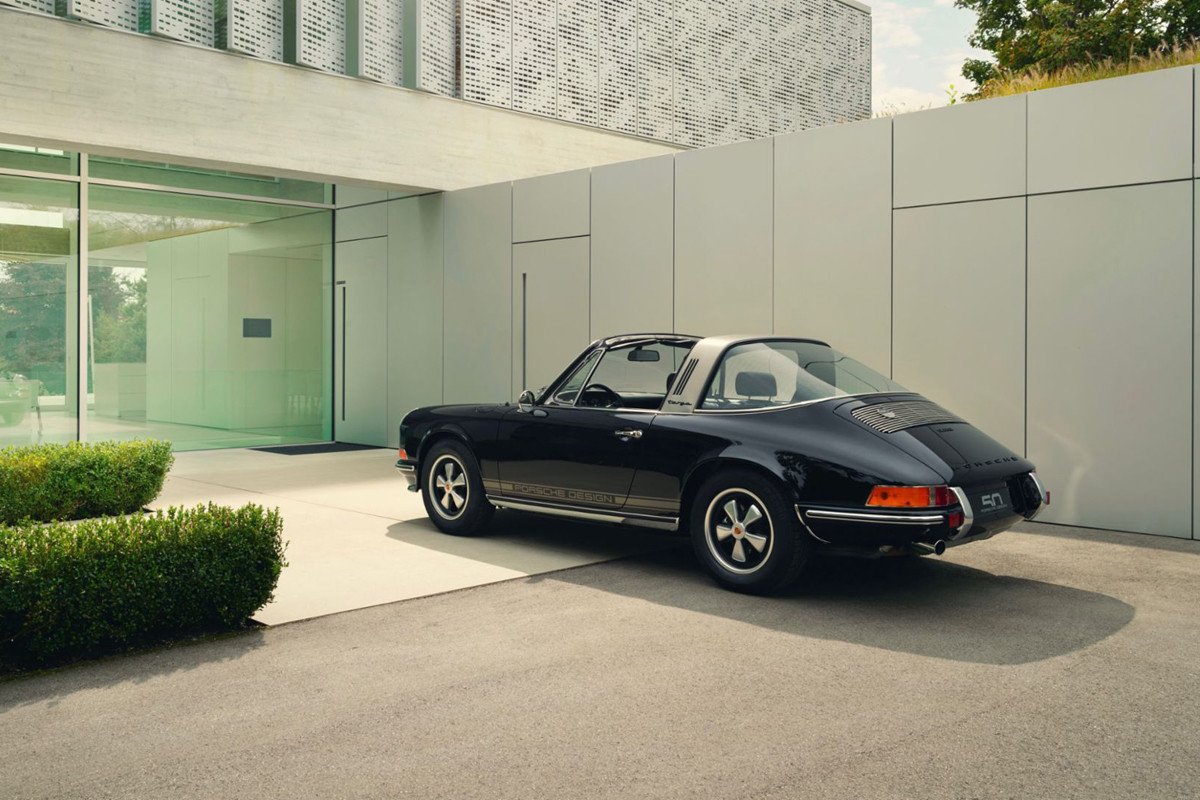 El centro Porsche Design celebra su 50 aniversario creando un 911 muy especial