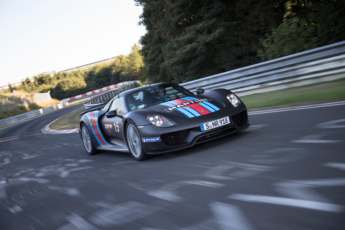 El Porsche 918 Spyder se presenta en Frankfurt con un récord