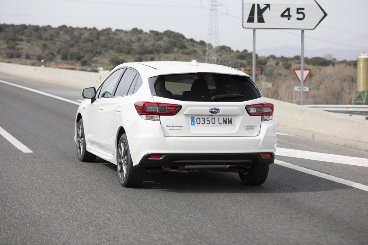 Prueba Subaru Impreza Eco Hybrid
