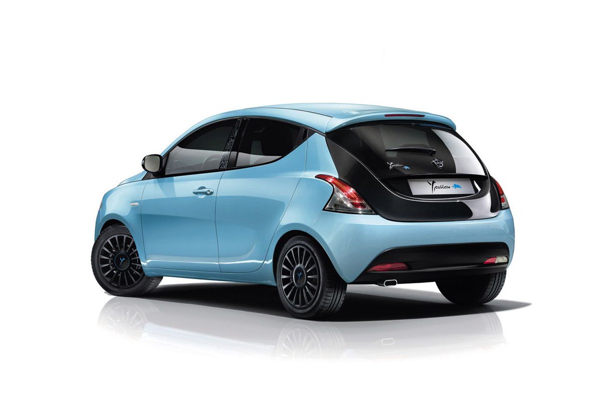 Lancia Ypsilon, nuevas versiones S Momodesign y Elefantino