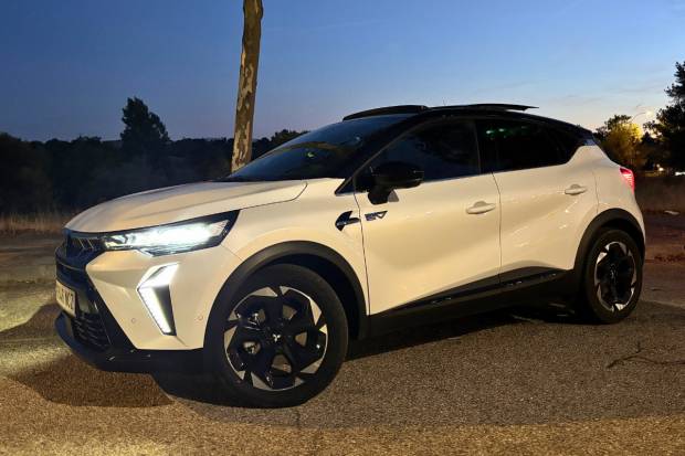 Prueba Mitsubishi ASX: SUV híbrido de equipamiento completo y con un consumo