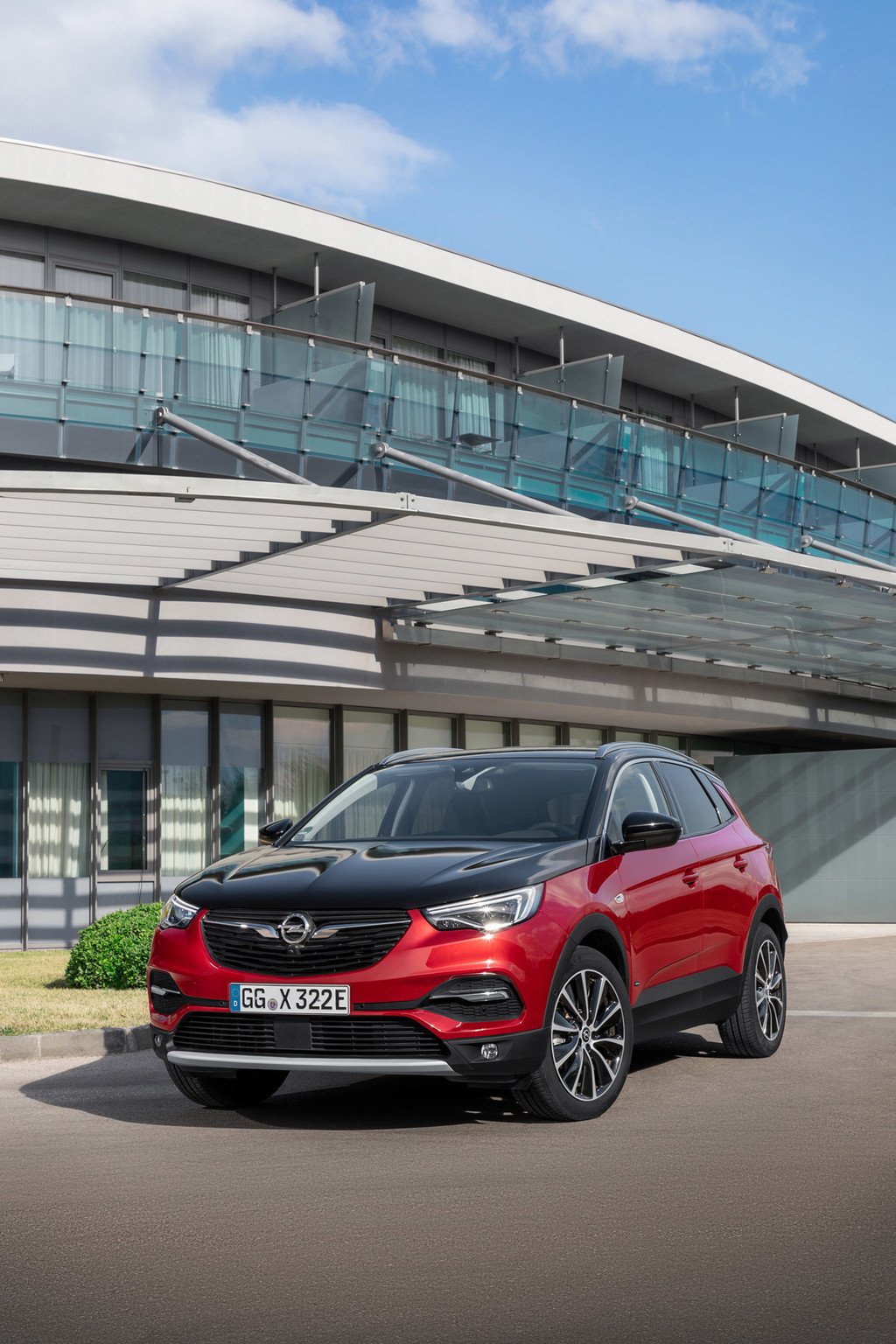 Prueba y opinión del Opel Grandland X Hybrid4: potente y eficiente a la vez