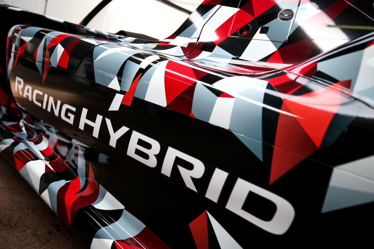 Toyota y Peugeot presentan sus futuros Le Mans Hypercars