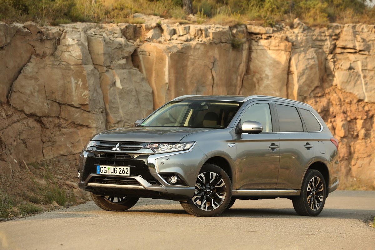Nuevo Mitsubishi Outlander PHEV: renovación acertada