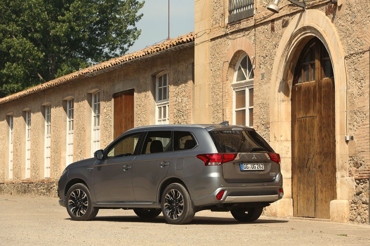 Nuevo Mitsubishi Outlander PHEV: renovación acertada