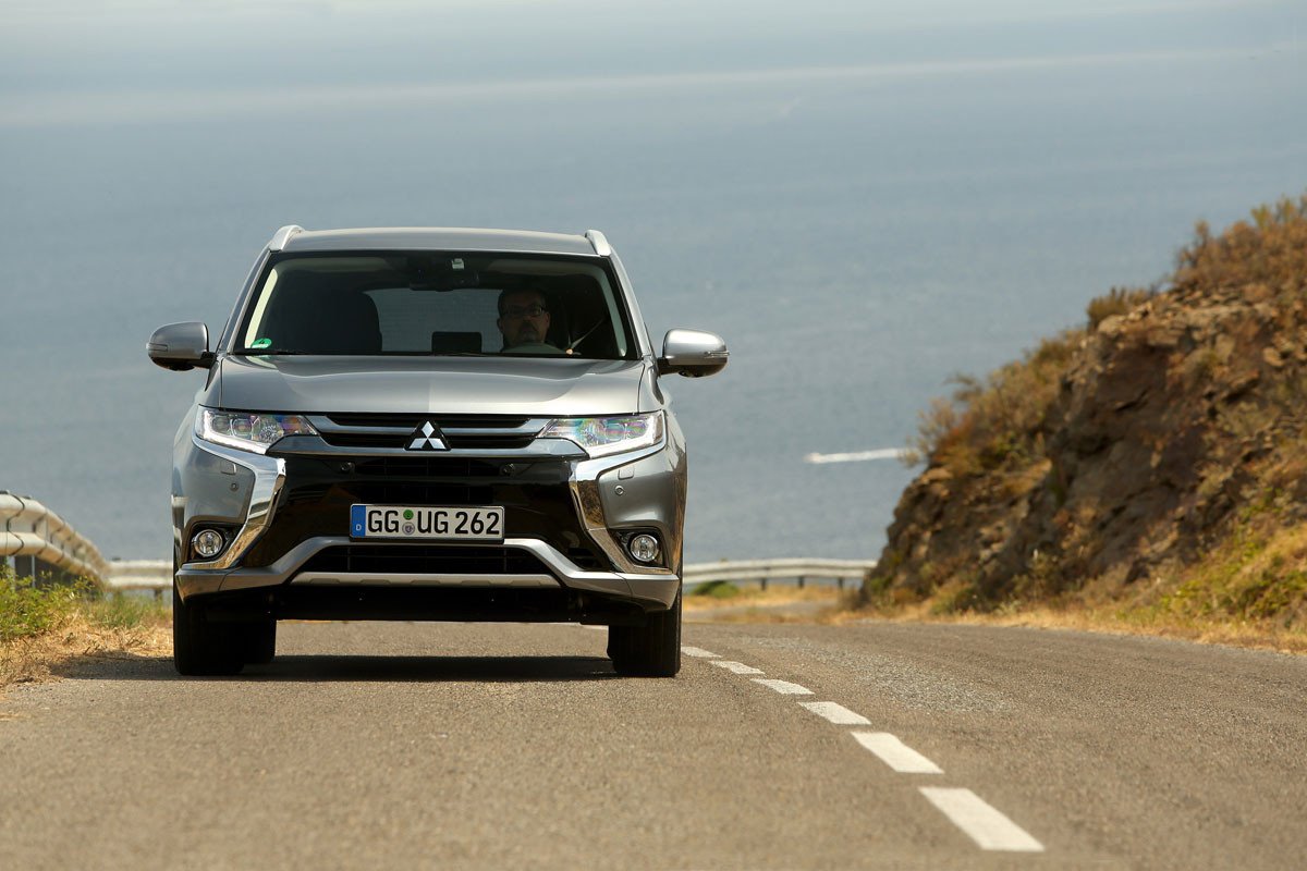 Nuevo Mitsubishi Outlander PHEV: renovación acertada