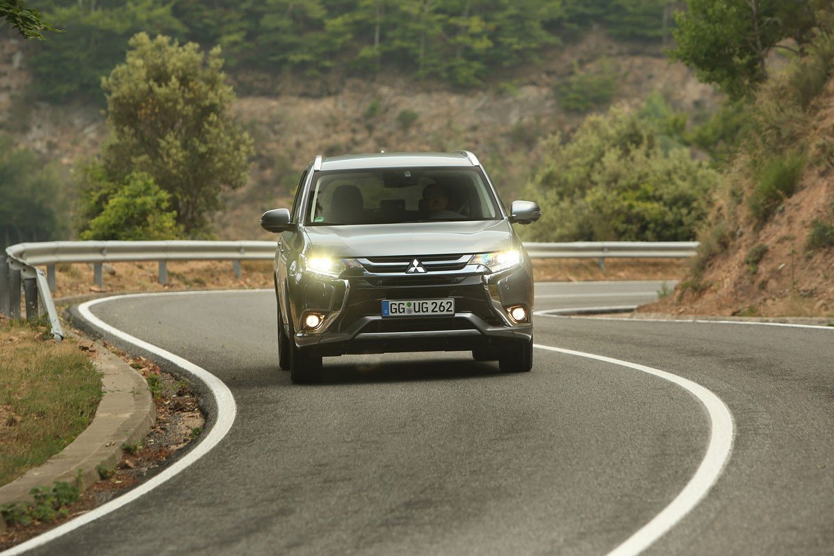Nuevo Mitsubishi Outlander PHEV: renovación acertada