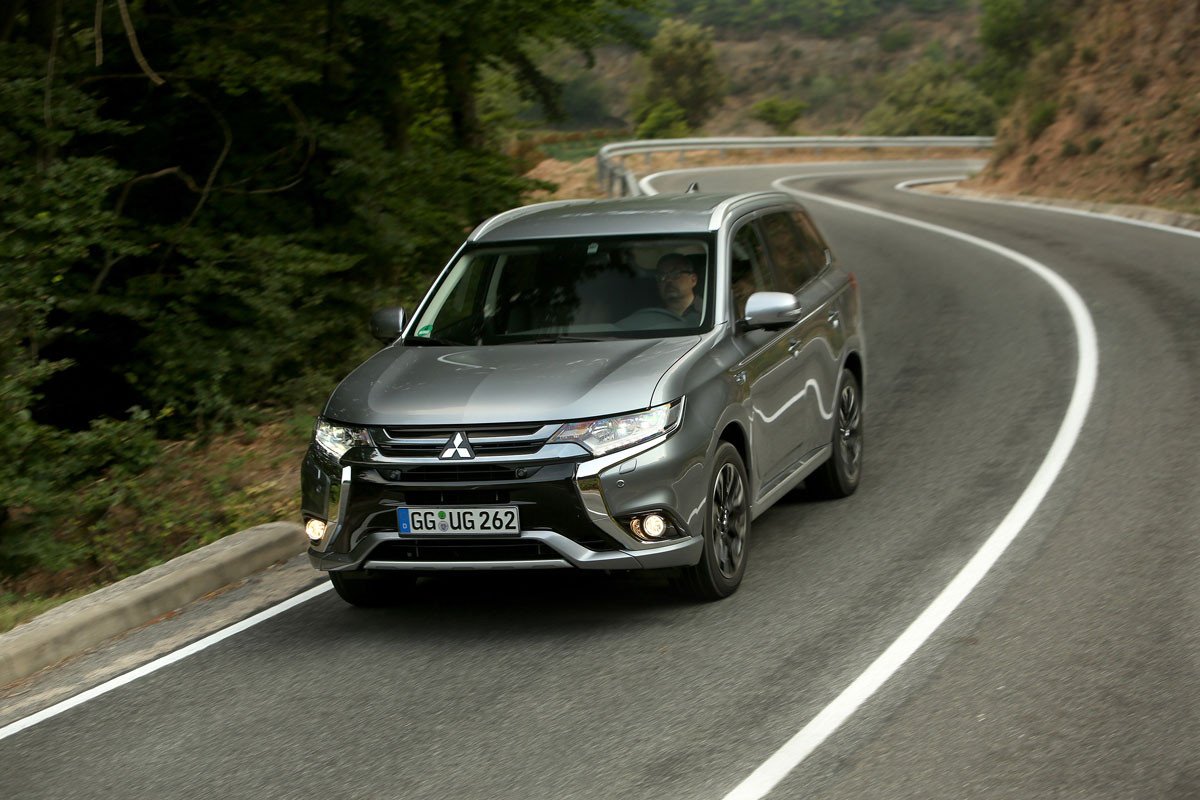 Nuevo Mitsubishi Outlander PHEV: renovación acertada