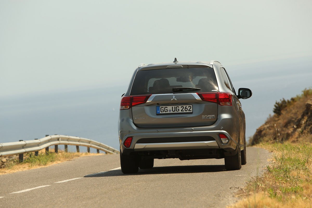 Nuevo Mitsubishi Outlander PHEV: renovación acertada