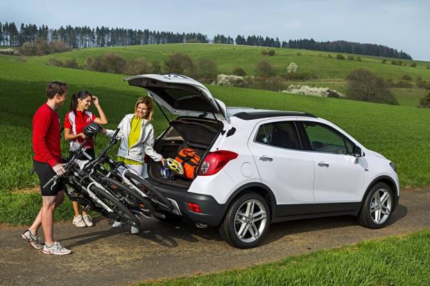 Opel FlexFix: cómo llevar hasta cuatro bicis de forma cómoda y segura en el coche