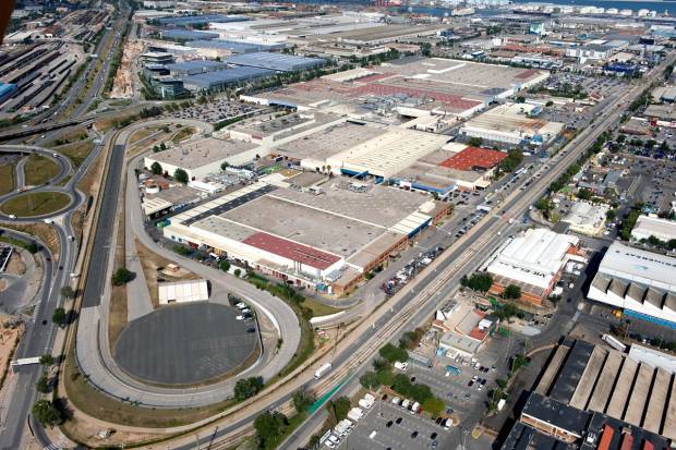 Nissan concluye su producción en Barcelona sin un futuro claro para sus plantas