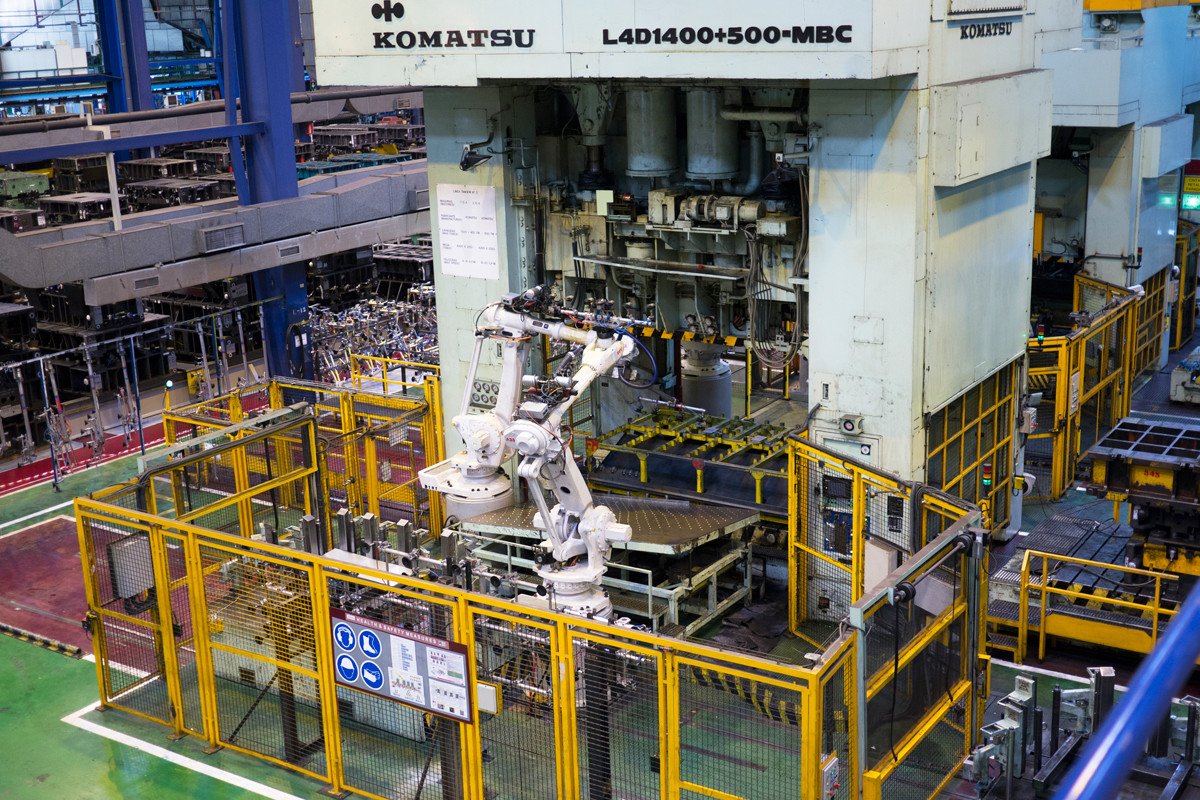 Nissan concluye su producción en Barcelona sin un futuro claro para sus plantas