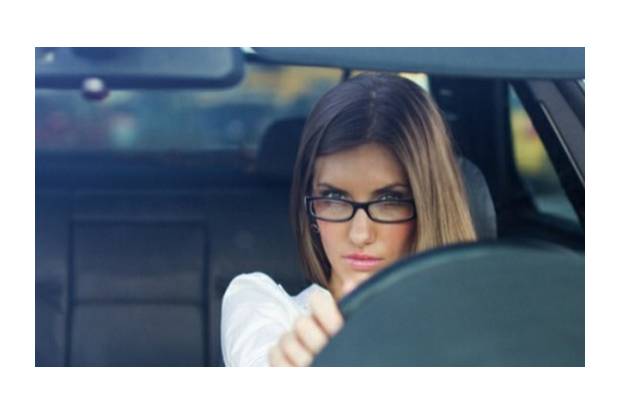 ¿Son obligatorias las gafas de repuesto?