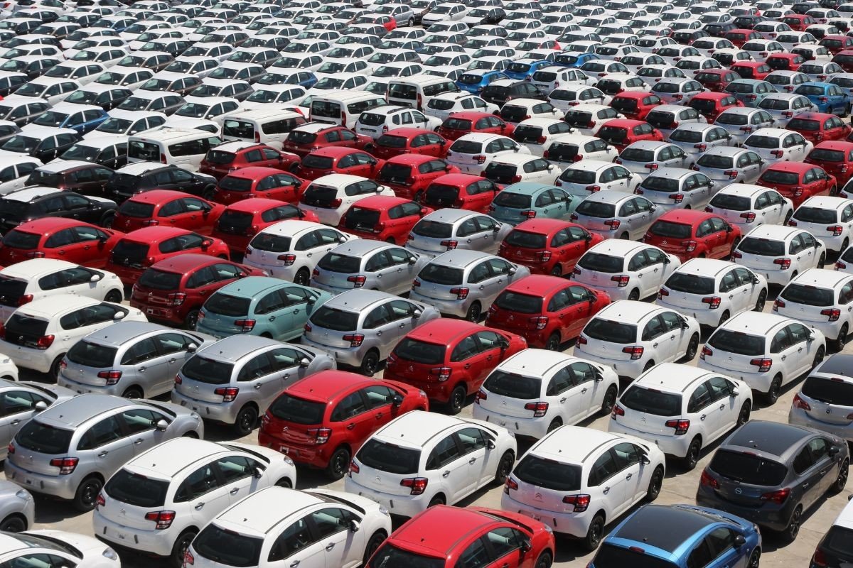 ¿Qué es el renting de coches y qué debes saber antes de firmar un contrato?