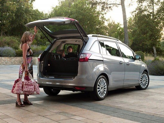 Prueba: Ford C-Max y Grand C-Max. El monovolumen compacto de mejor comportamiento.