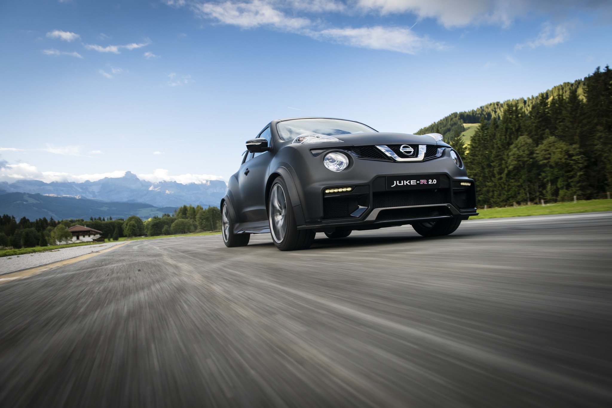 Prueba Juke-R 2.0: 600 CV de SUV extremo