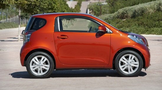 El Toyota iQ recibe una actualización