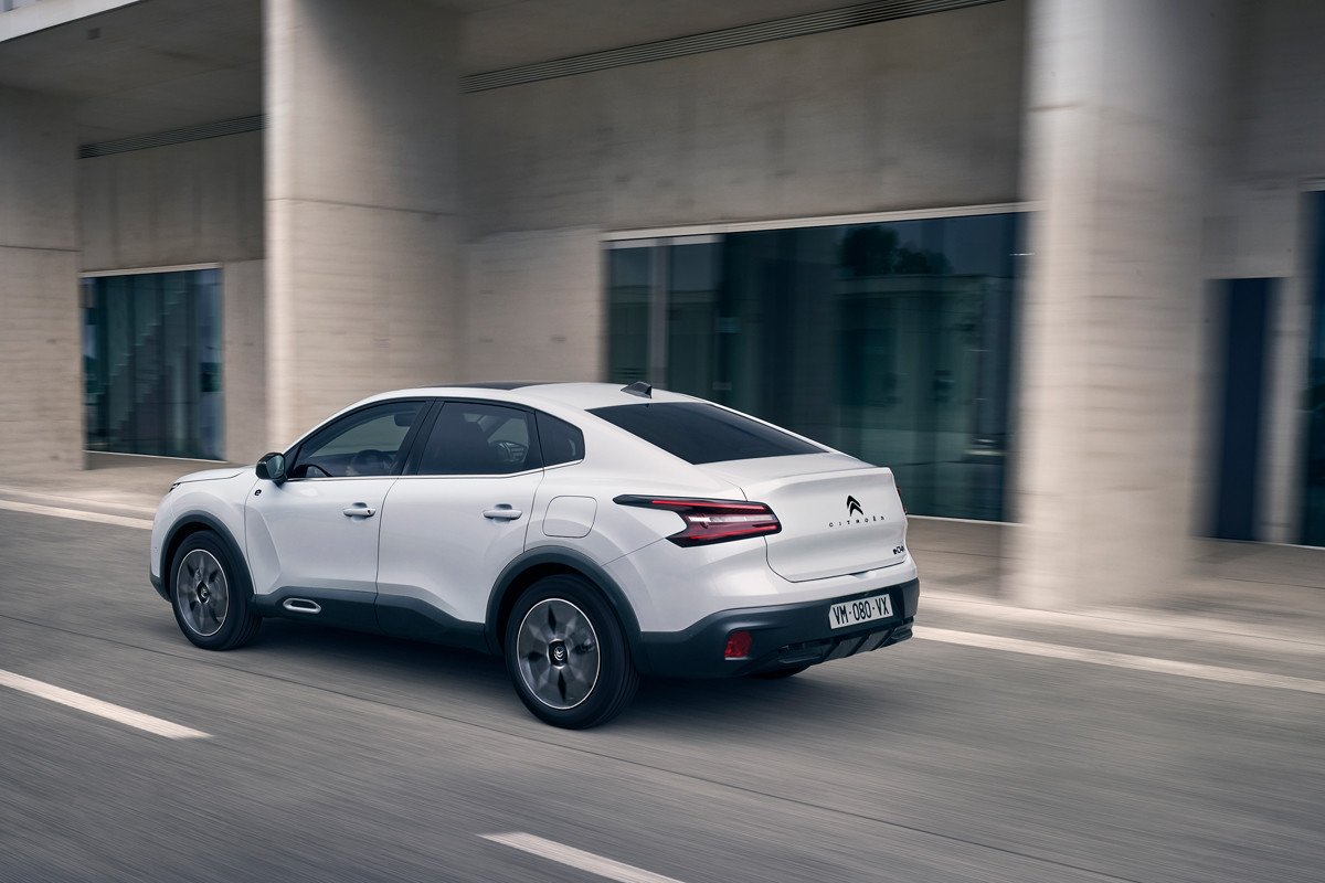 Nuevo Citroën C4 X: ahora con carrocería de berlina
