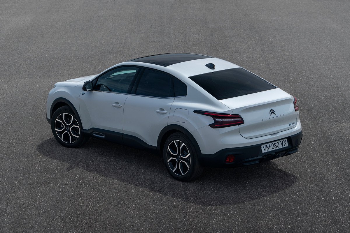 Nuevo Citroën C4 X: ahora con carrocería de berlina