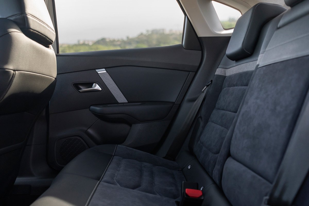 Nuevo Citroën C4 X: ahora con carrocería de berlina