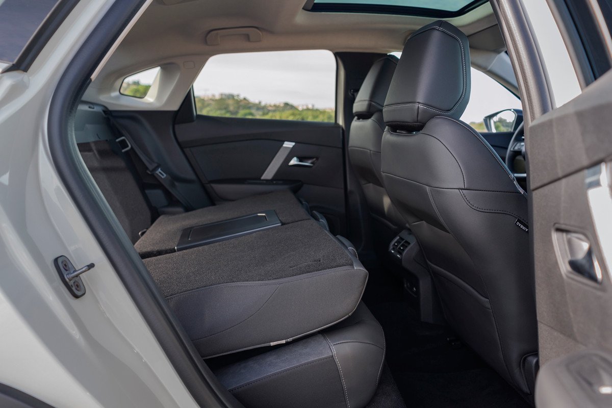 Nuevo Citroën C4 X: ahora con carrocería de berlina