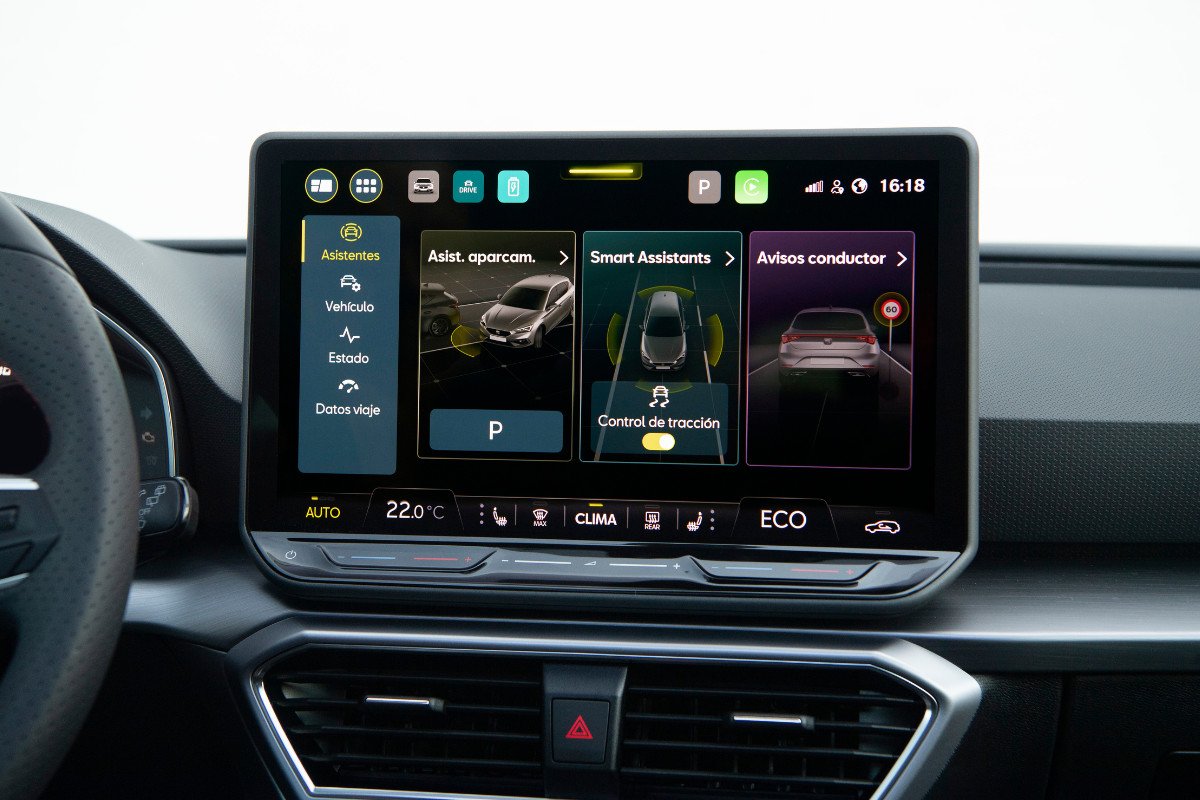 Prueba Seat Leon híbrido enchufable 2024: 133 km de autonomía eléctrica y etiqueta Cero