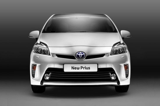 Nuevo Toyota Prius 2012: mejoras estéticas y de equipamiento.