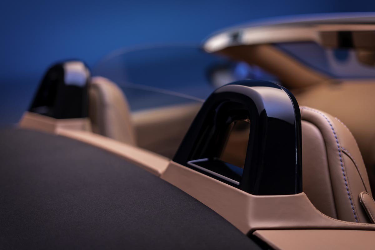 Aston Martin Vantage Roadster: llega la versión sin techo