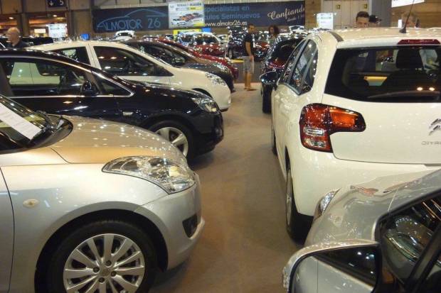 Aumenta la venta de coches usados de más de 15 años: son menos eficientes y seguros