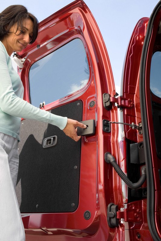 Nissan NV200, reinventando el mercado de vehículos comerciales