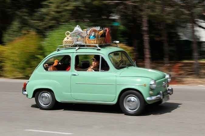 SEAT 600