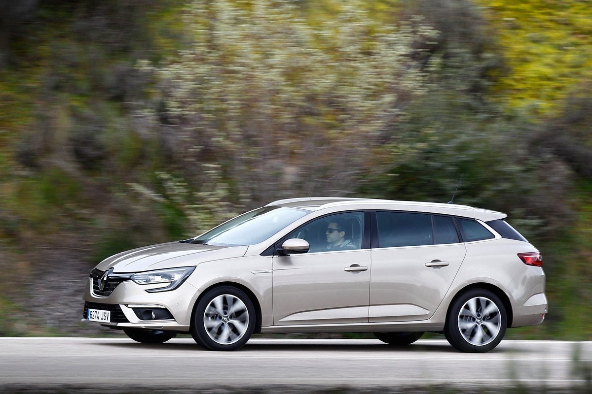 Prueba Renault Megane Sport Tourer ¿Qué motor y equipamiento es mejor?