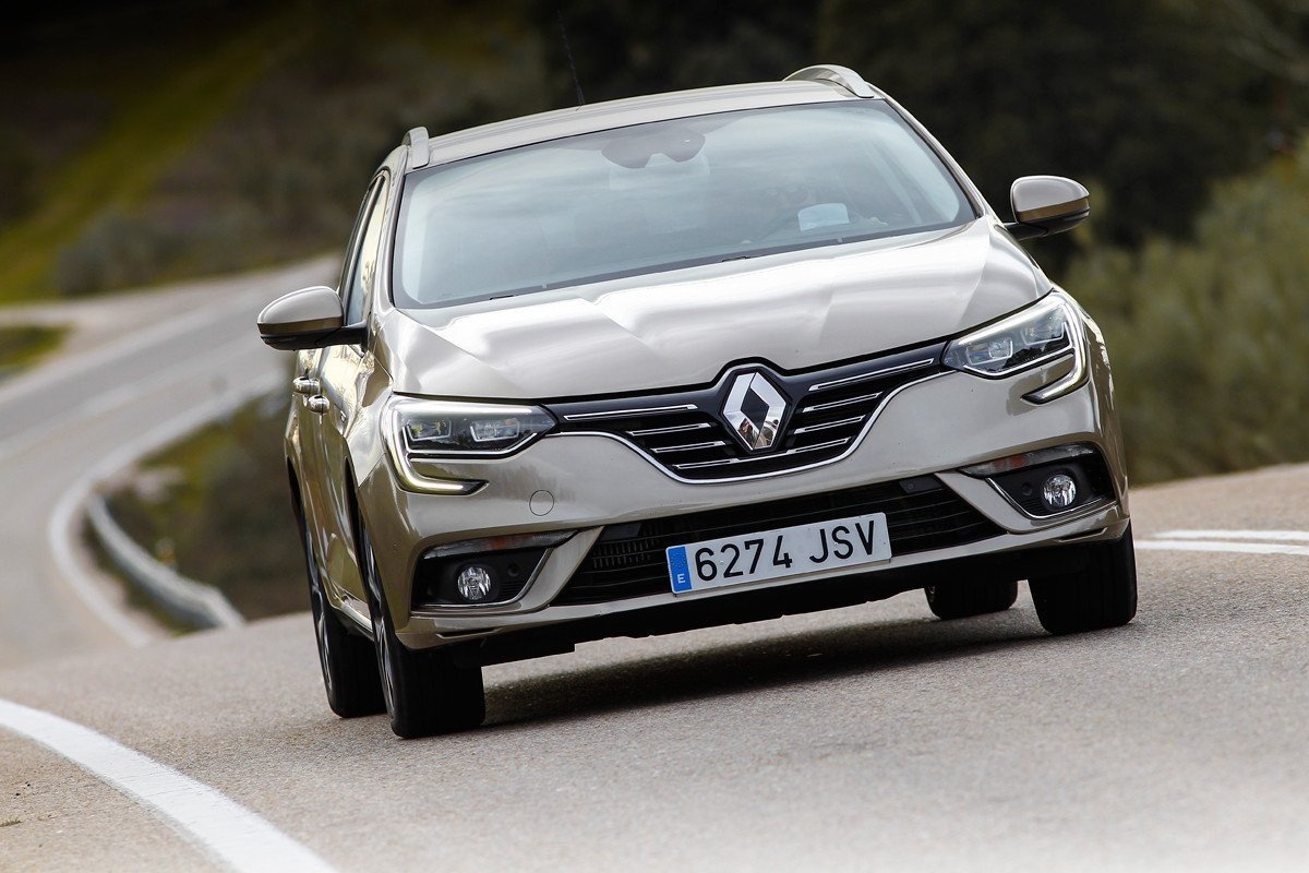 Prueba Renault Megane Sport Tourer ¿Qué motor y equipamiento es mejor?