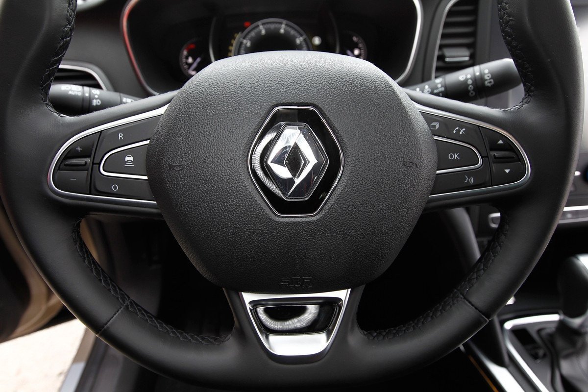 Prueba Renault Megane Sport Tourer ¿Qué motor y equipamiento es mejor?