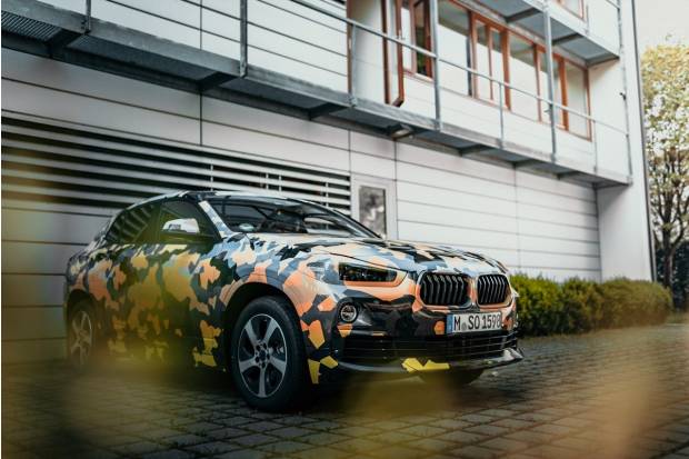 El nuevo BMW X2 se deja ver con camuflaje antes de su debut en Frankfurt