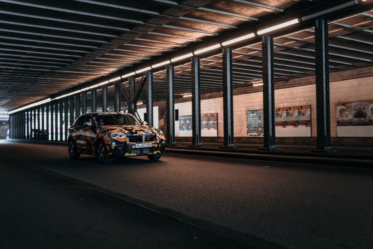 El nuevo BMW X2 se deja ver con camuflaje antes de su debut en Frankfurt