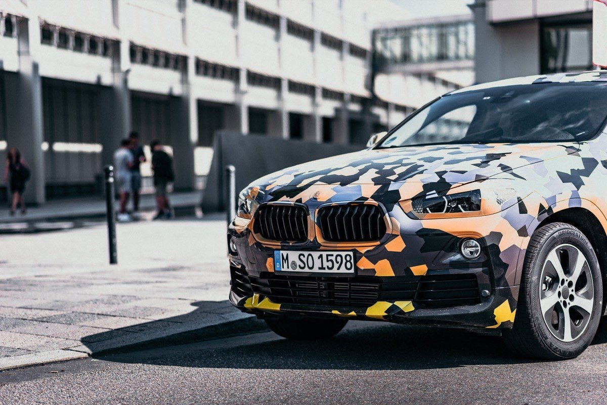 El nuevo BMW X2 se deja ver con camuflaje antes de su debut en Frankfurt